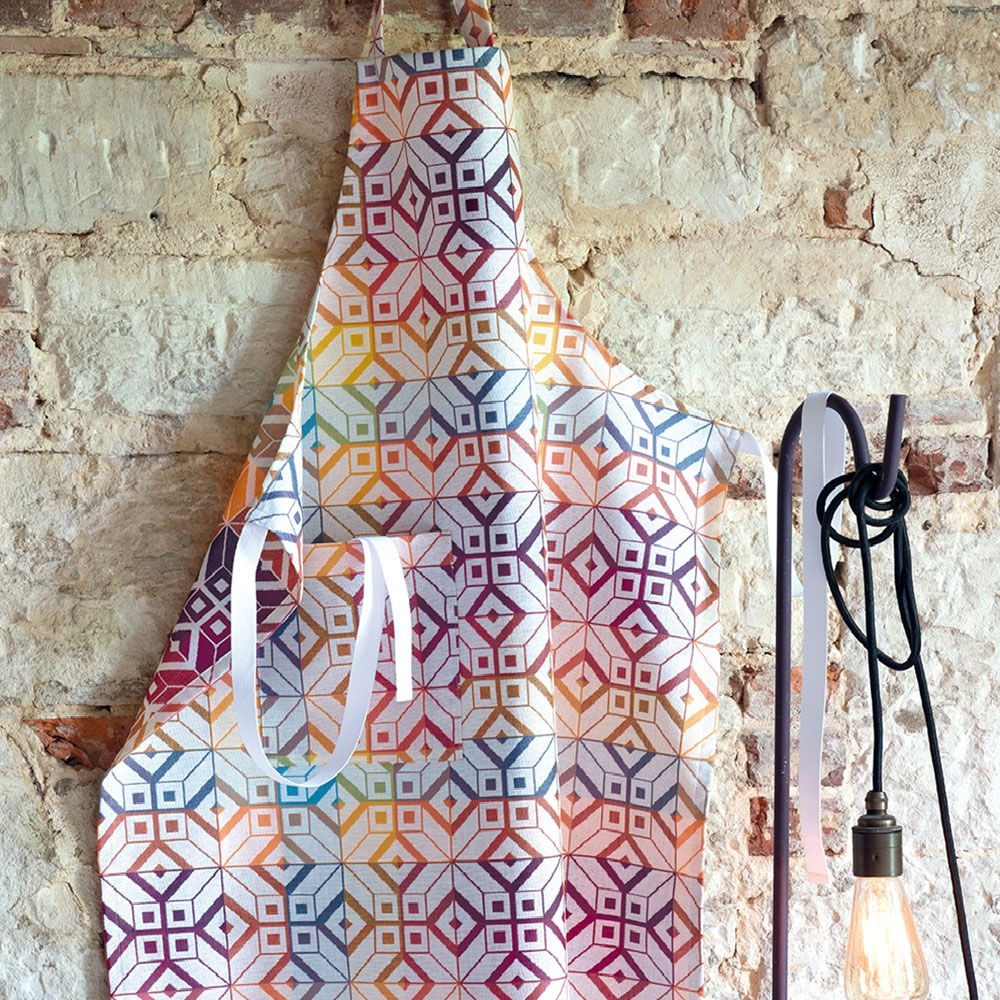 Garnier-Thiebaut Apron - Mille Paves Flamboyant - c Garnier-Thiebaut Apron - Mille Paves Flamboyant - c