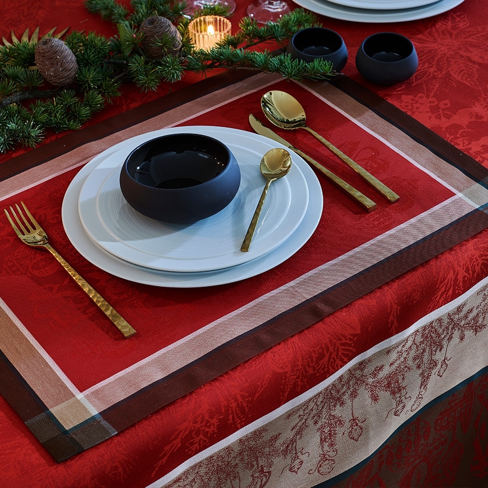 Garnier-Thiebaut Tableset - Couronne De Noel Rouge - GS Garnier-Thiebaut Tableset - Couronne De Noel Rouge - GS