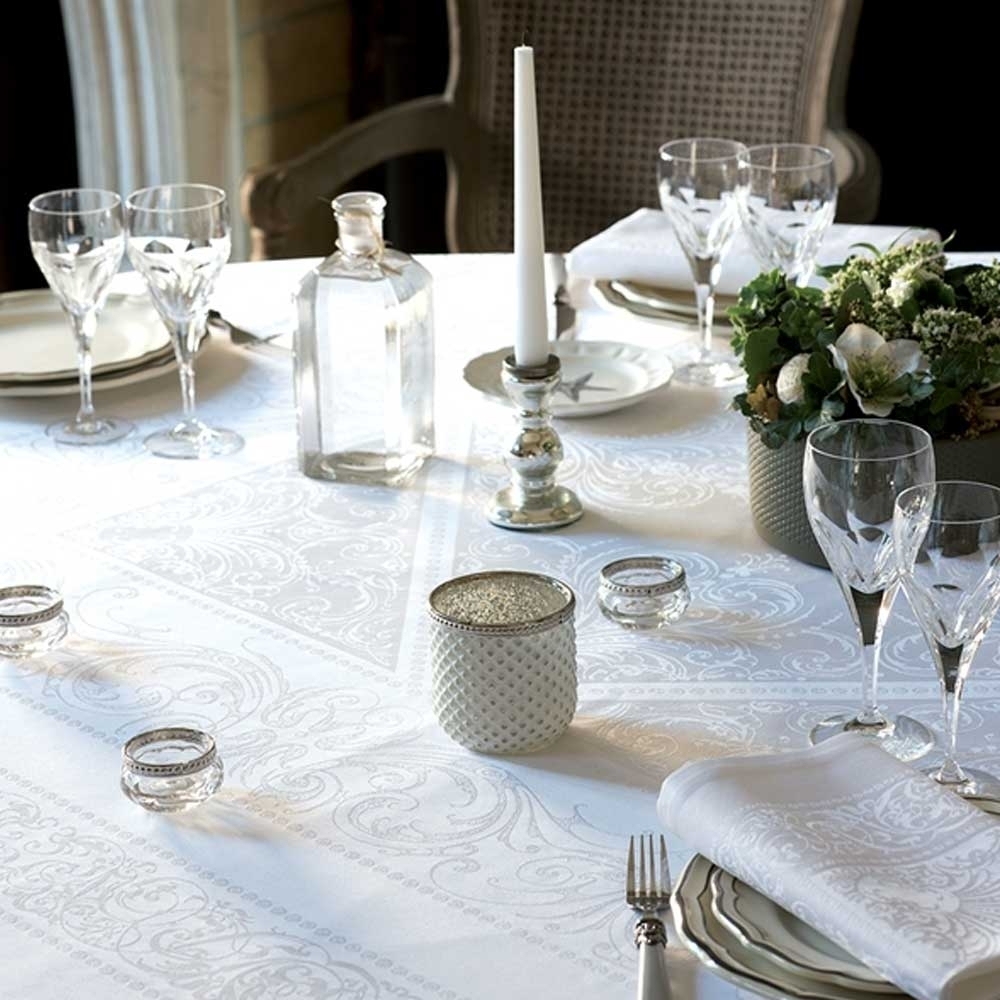 Garnier-Thiebaut Tablecloth - Alexandrine Uni Neige - oB - Different sizes Garnier-Thiebaut Tablecloth - Alexandrine Uni Neige - oB - Different sizes