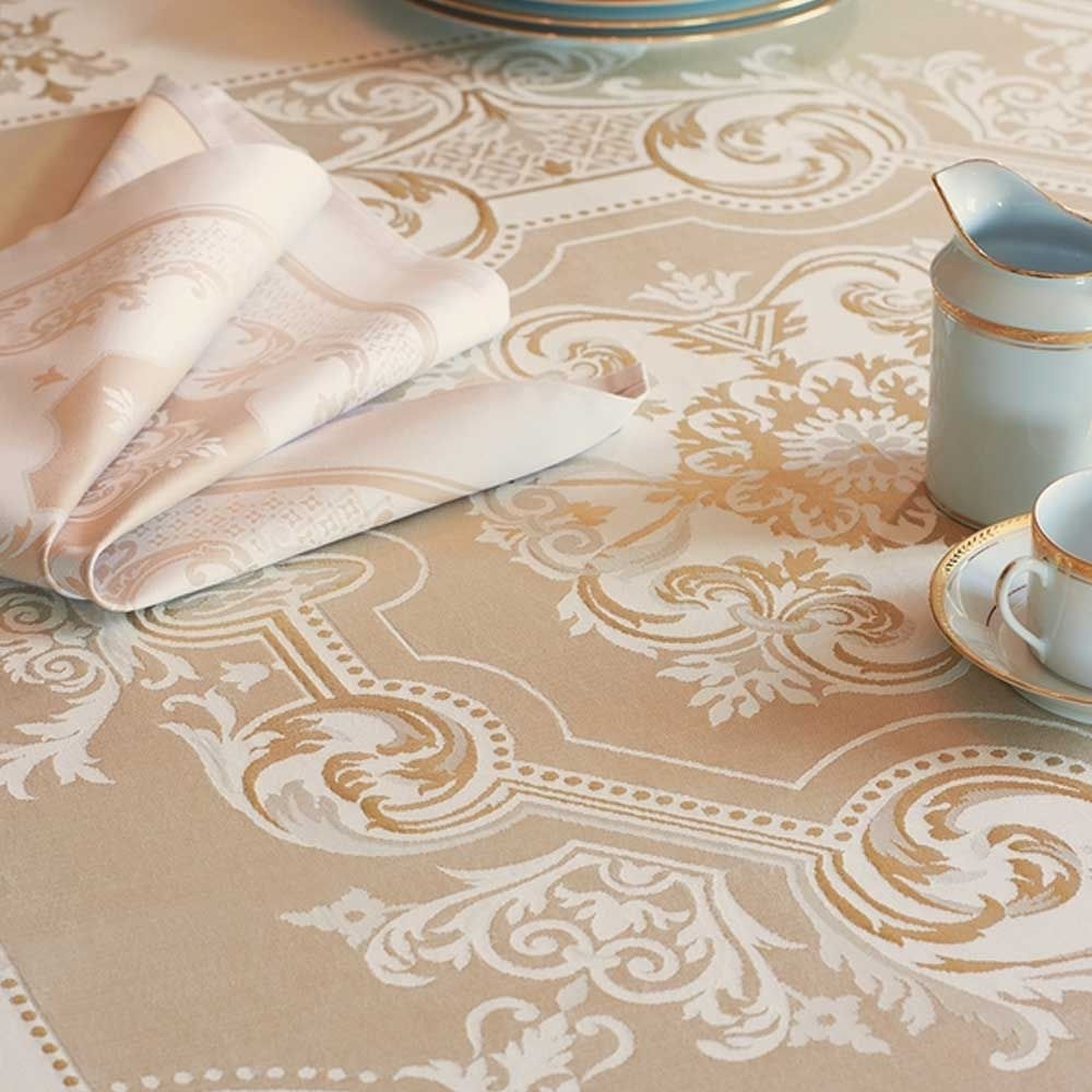 Garnier-Thiebaut tablecloth - Eleonore Dore - GS - different sizes Garnier-Thiebaut tablecloth - Eleonore Dore - GS - different sizes