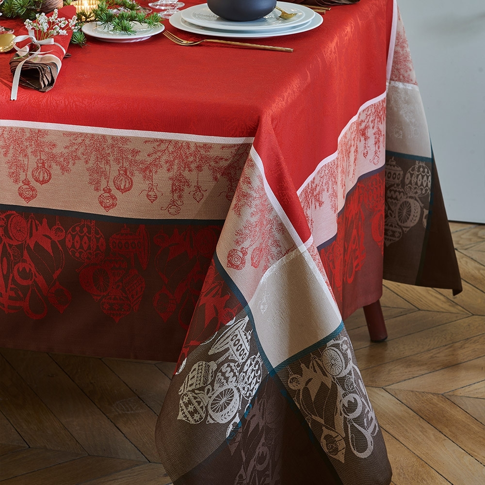 Garnier-Thiebaut Tablecloth - Couronne De Noel Rouge - GS - different sizes Garnier-Thiebaut Tablecloth - Couronne De Noel Rouge - GS - different sizes