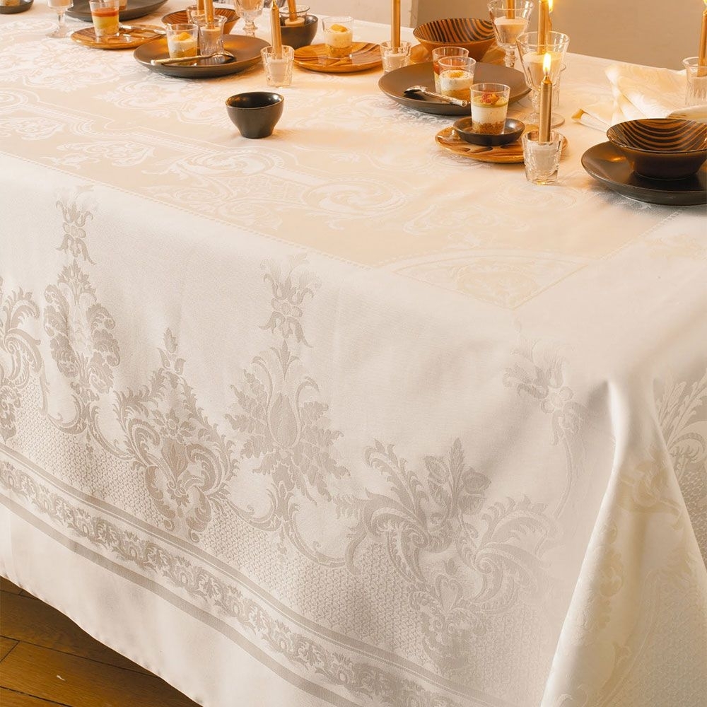 Garnier-Thiebaut Tablecloth - Beauregard Ivoire - oB - Different sizes Garnier-Thiebaut Tablecloth - Beauregard Ivoire - oB - Different sizes