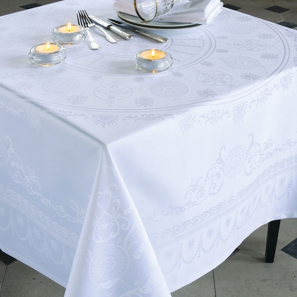 Garnier-Thiebaut Tablecloth - Eloise Diamant - GS - different sizes Garnier-Thiebaut Tablecloth - Eloise Diamant - GS - different sizes