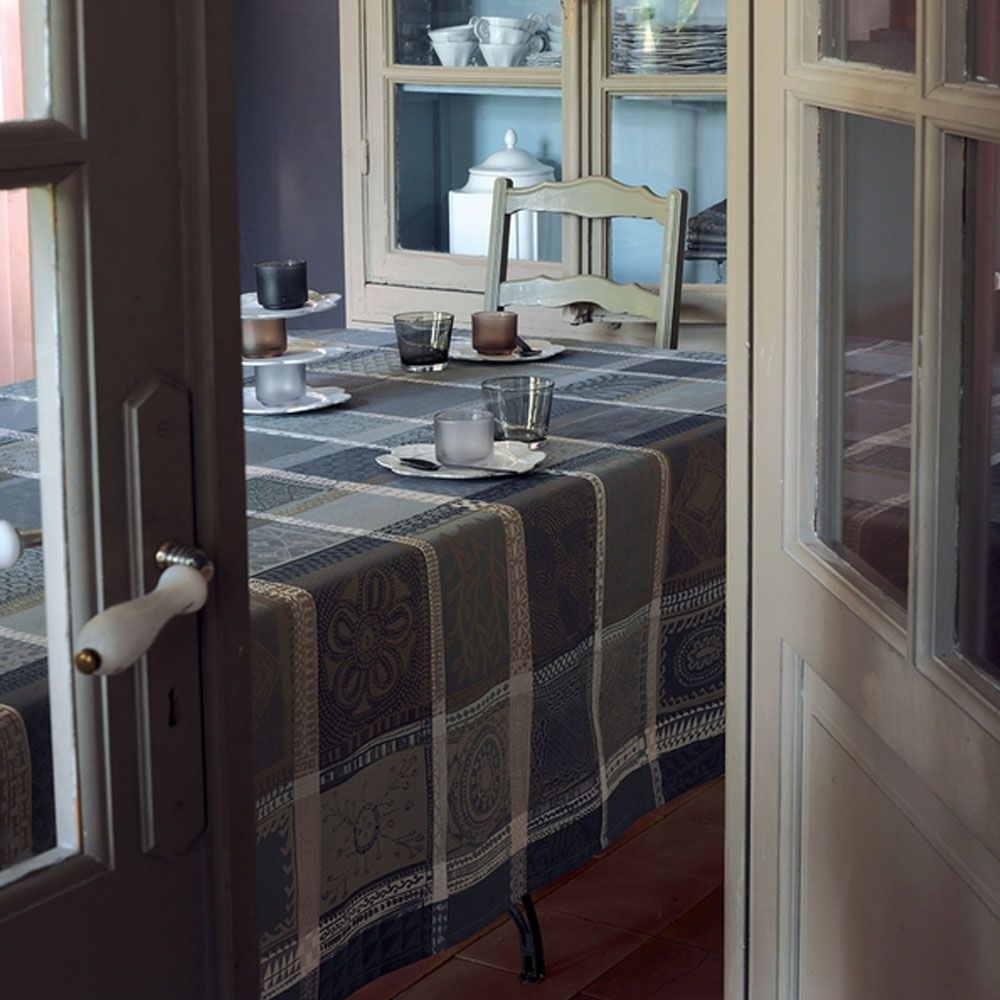 Garnier-Thiebaut - Tablecloth special cut 80 x 89 cm - Mille Wax Cendre - c Garnier-Thiebaut - Tablecloth special cut 80 x 89 cm - Mille Wax Cendre - c