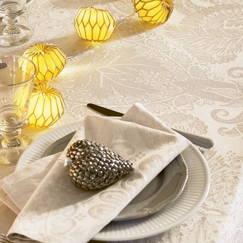 Garnier-Thiebaut Tablecloth - Mille Isaphire Uni Parchemin - mB - different sizes Garnier-Thiebaut Tablecloth - Mille Isaphire Uni Parchemin - mB - different sizes